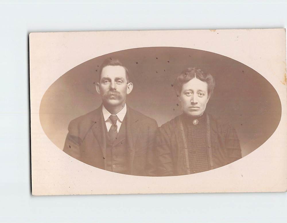 Postcard Vintage Picture Portrait of a Man and Woman