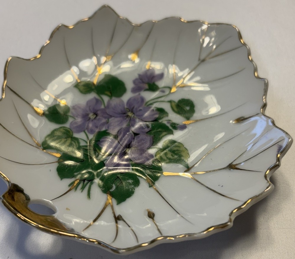 Vintage Nasco Japan Leaf-Shaped Porcelain Trinket Dish/Floral Violets Design