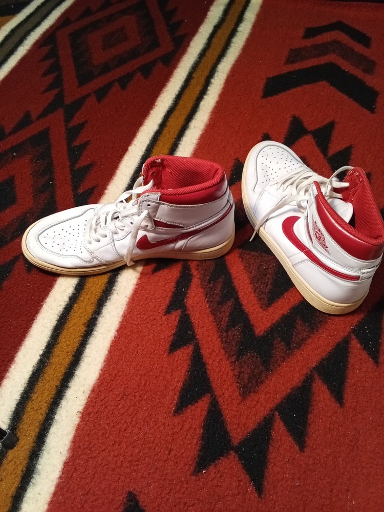 Nike Air Jordan 1 Men's 10.5 Distress Metallic Red High Top Basketball Sneakers