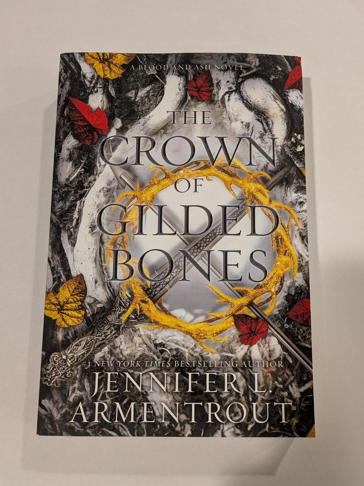 The Crown of Gilded Bones paperback by Jennifer L Armentrout