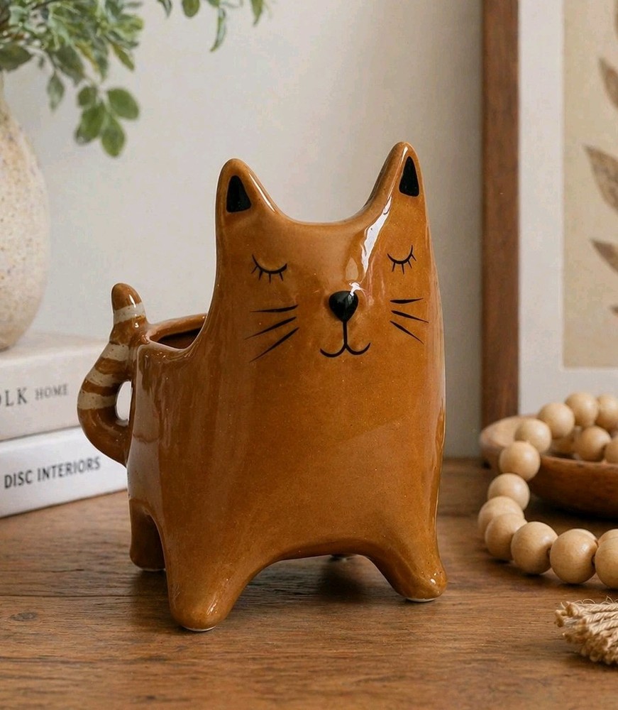 Vintage Style Ceramic Cat Planter Brown Minimalist Cat Figurine Succulent Pot