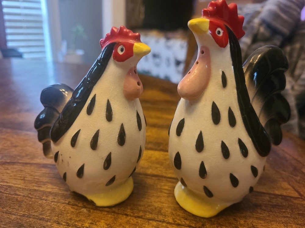VTG European Rooster Salt and Pepper Shakers