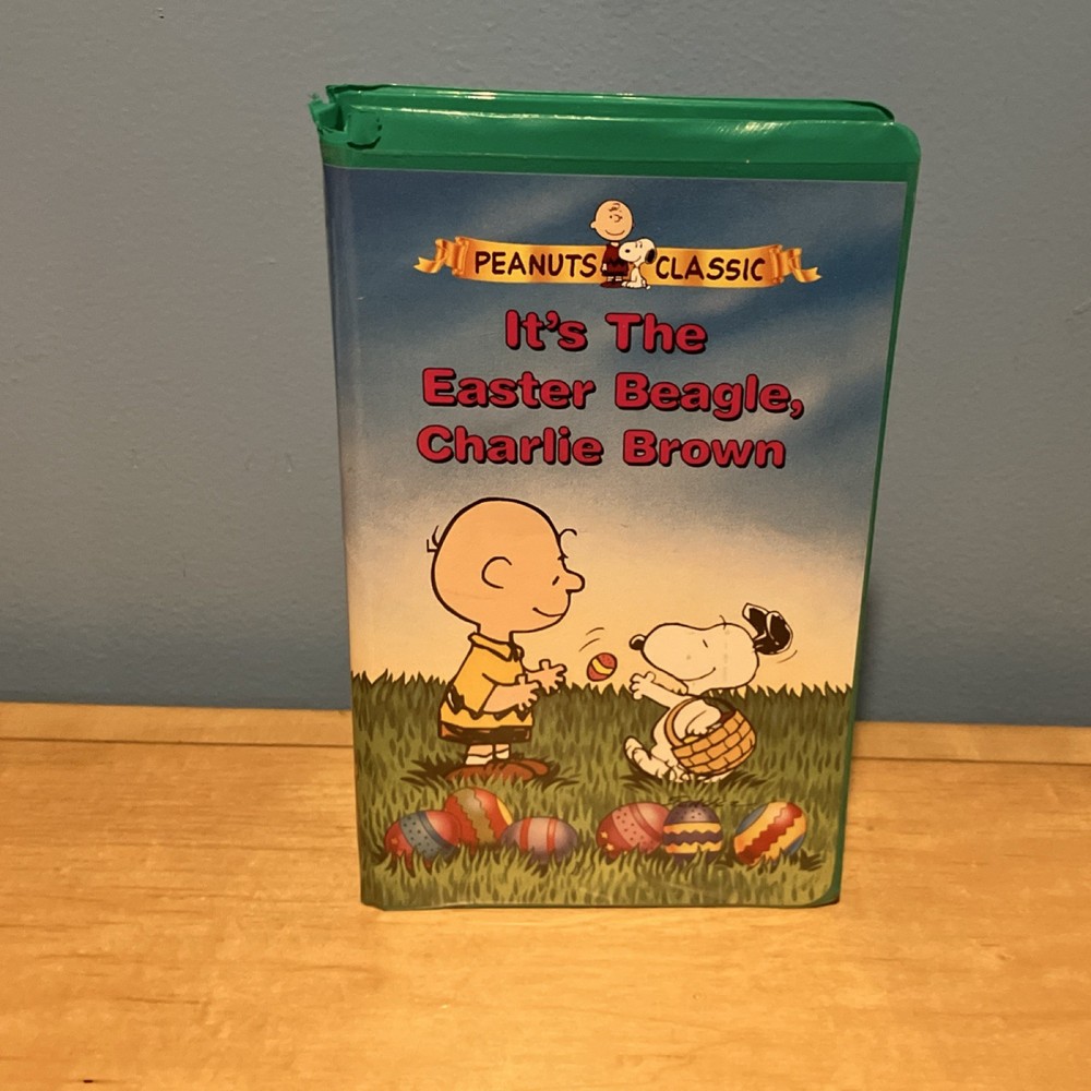 Paramount It's the Easter Beagle, Charlie Brown VHS NTSC Green Clamshell