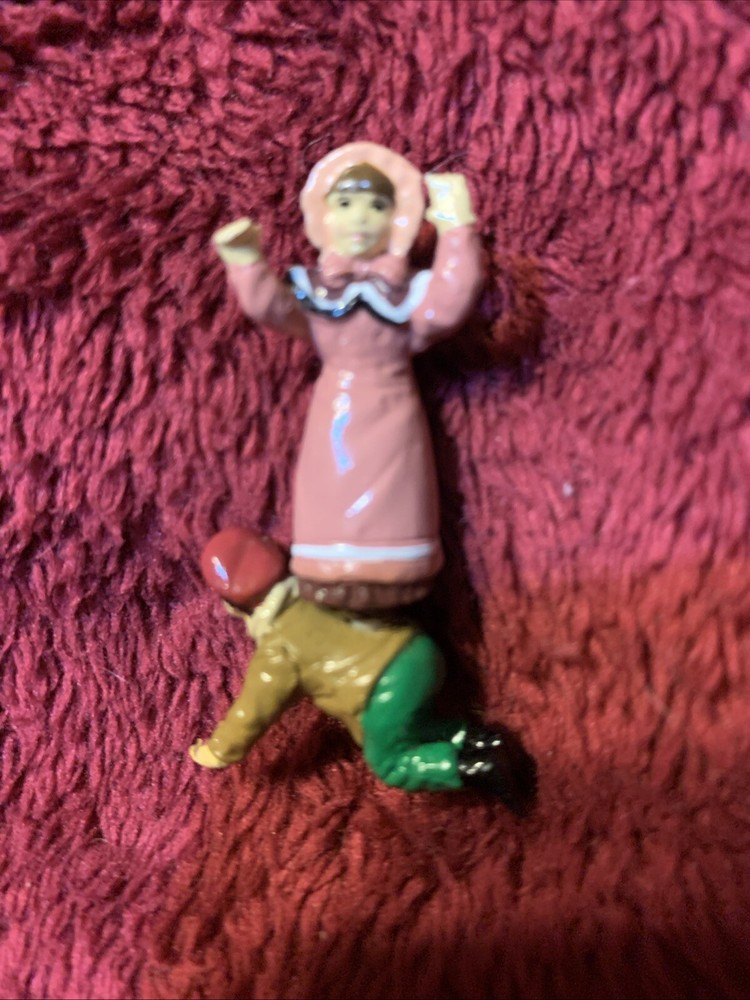 1997 MR. CHRISTMAS Holiday AROUND THE CAROUSEL REPLACEMENT MAN AND GIRL FIGURE