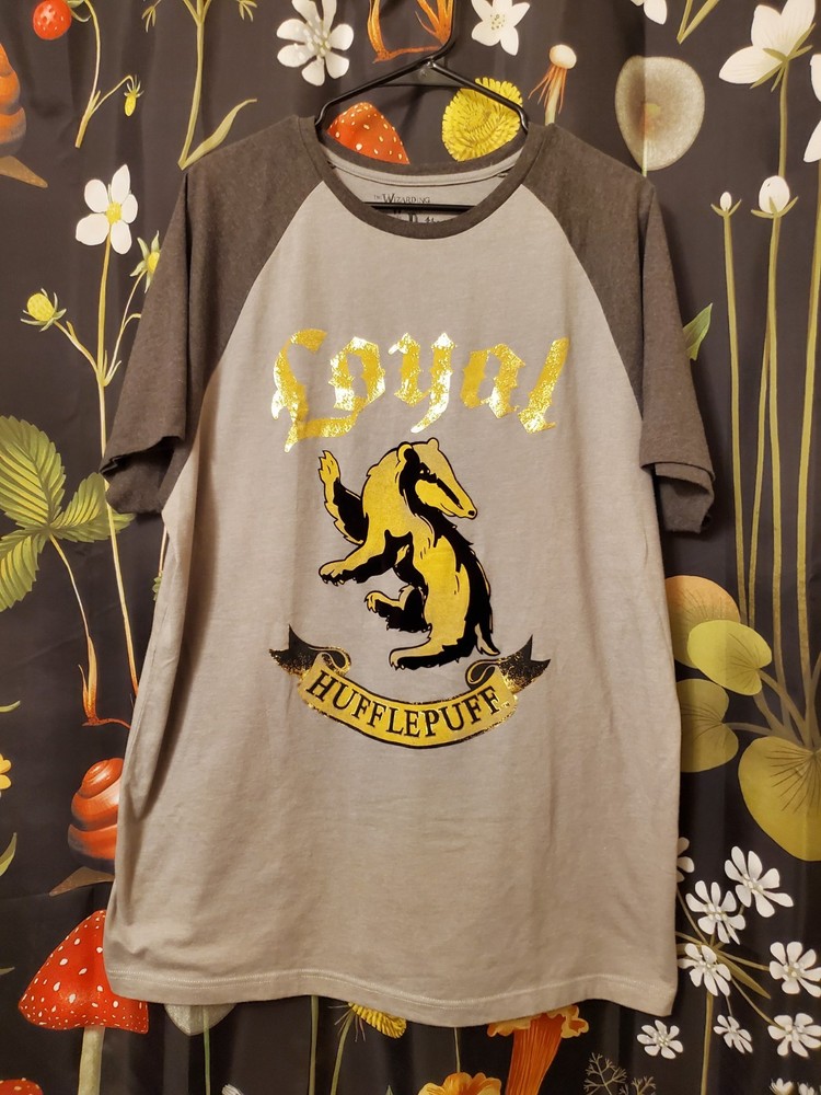 Harry Potter Universal Studios Warner Brothers XL Men's Hufflepuff T-Shirt
