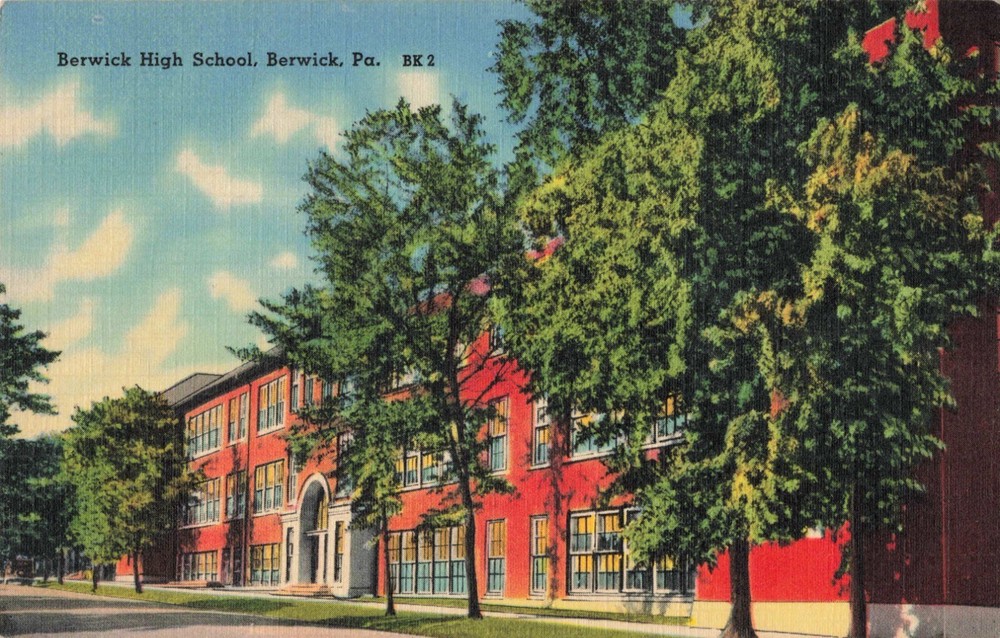 Berwick Pennsylvania, Berwick High School Building, Vintage Postcard