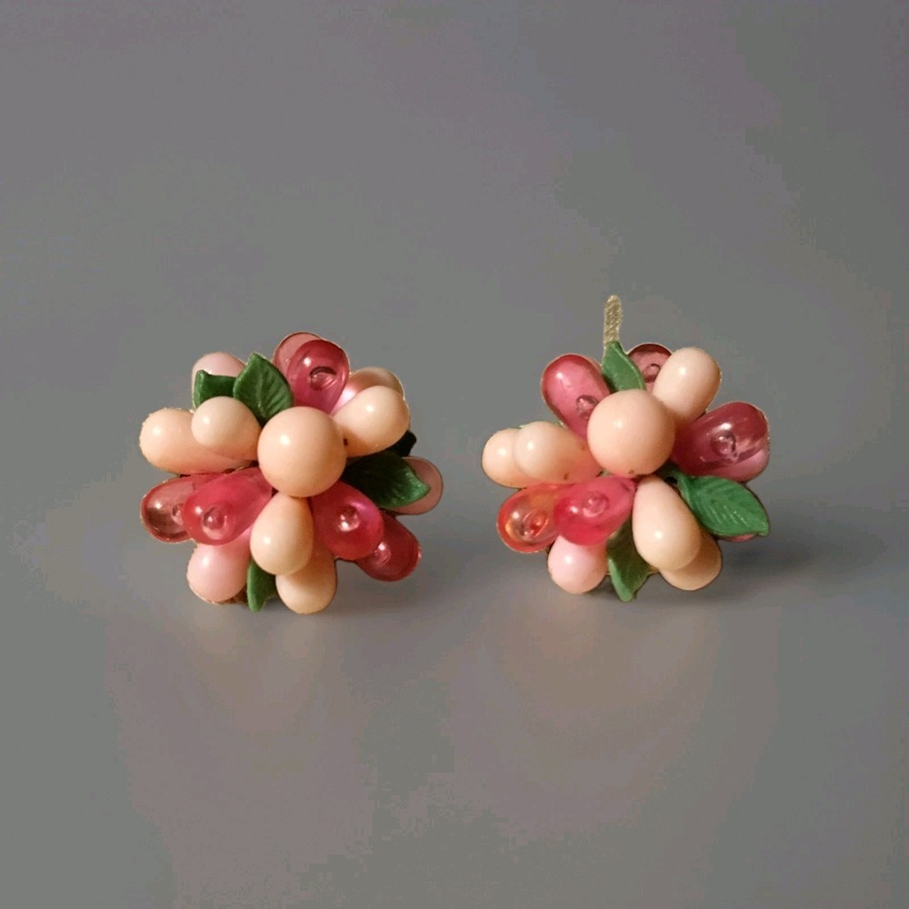 Vintage Signed Hong Kong Pink And Green Cluster Beaded Clip-on Earrings