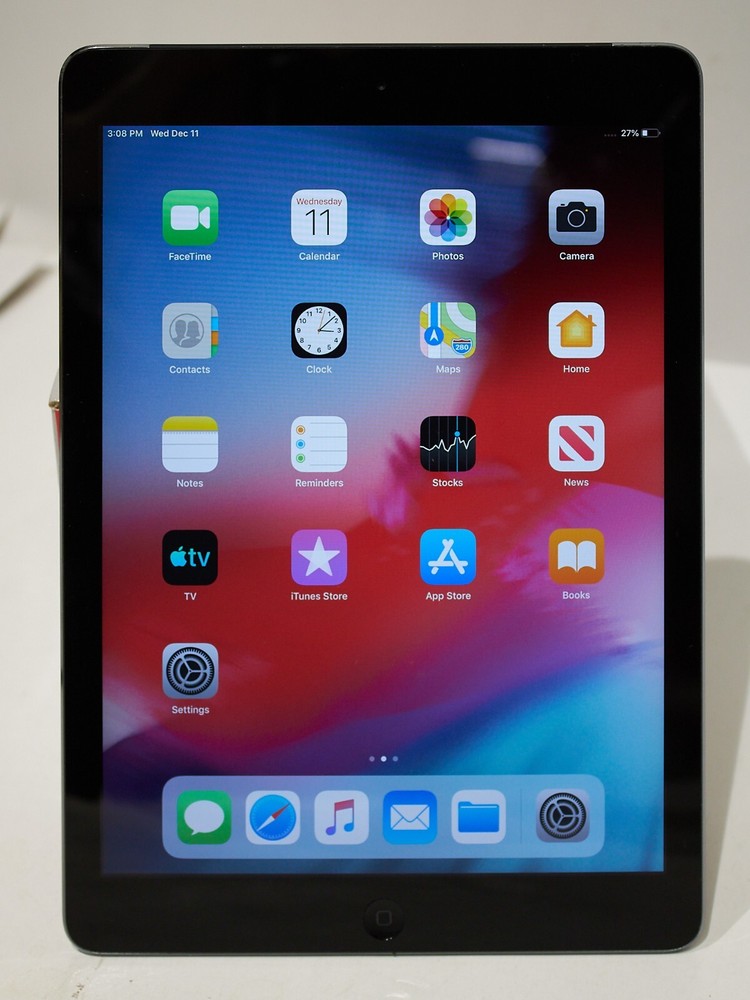 Apple iPad Air 9.7