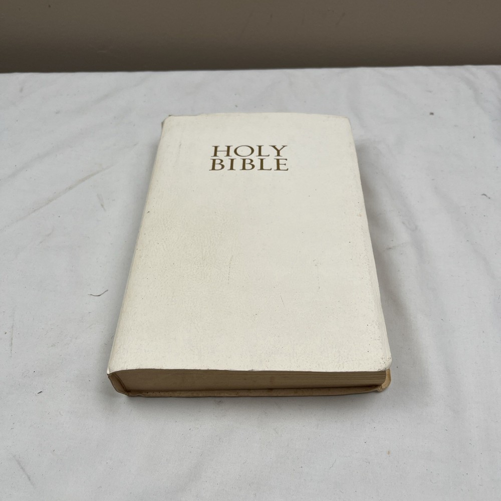 Holy Bible Dictionary Concordance King James Version - Red Letter - Nelson 162W