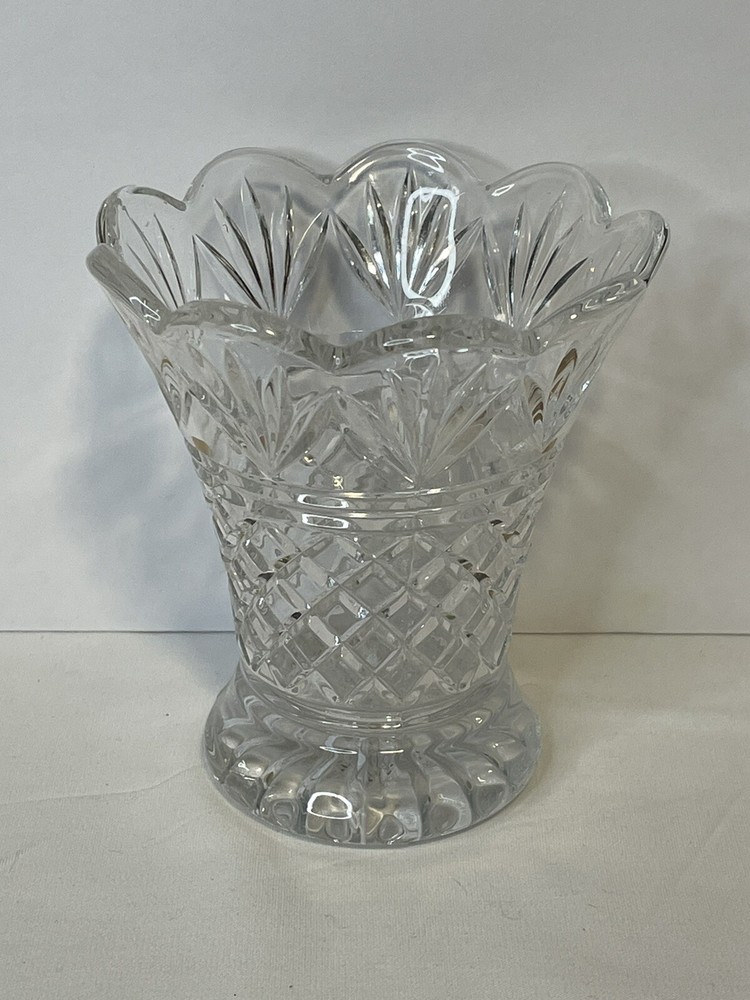 Small Vintage Clear Glass Flower Celery Vase - 5