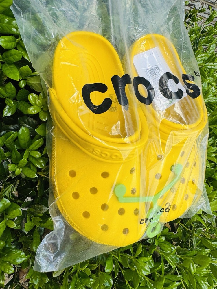 🐊 Original Crocs Classic - Yellow 🍯  Size 6 Mens - 8 Womens  Fast Shipping...