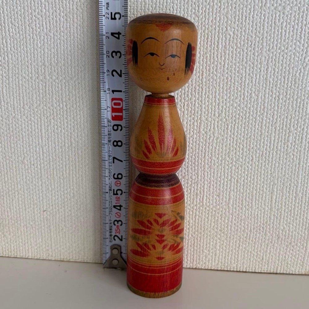 Eiichi Sakuta Traditional Kokeshi Doll Bulk Purchase Discount Available