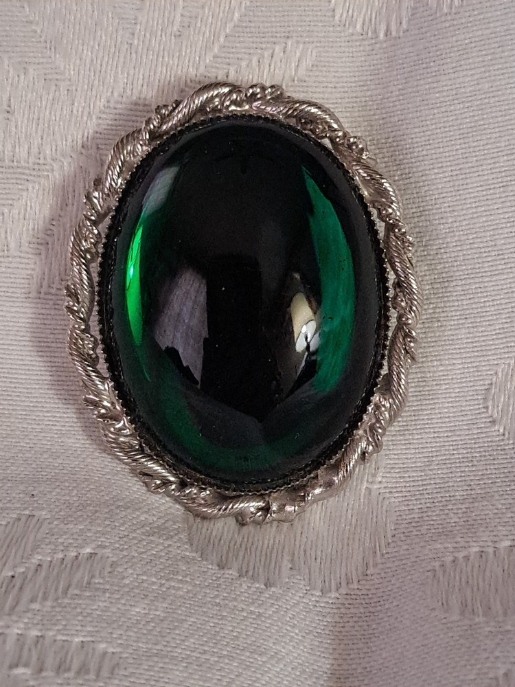 Vintage Silver Tone Green Glass Oval Brooch Pendant No Chain