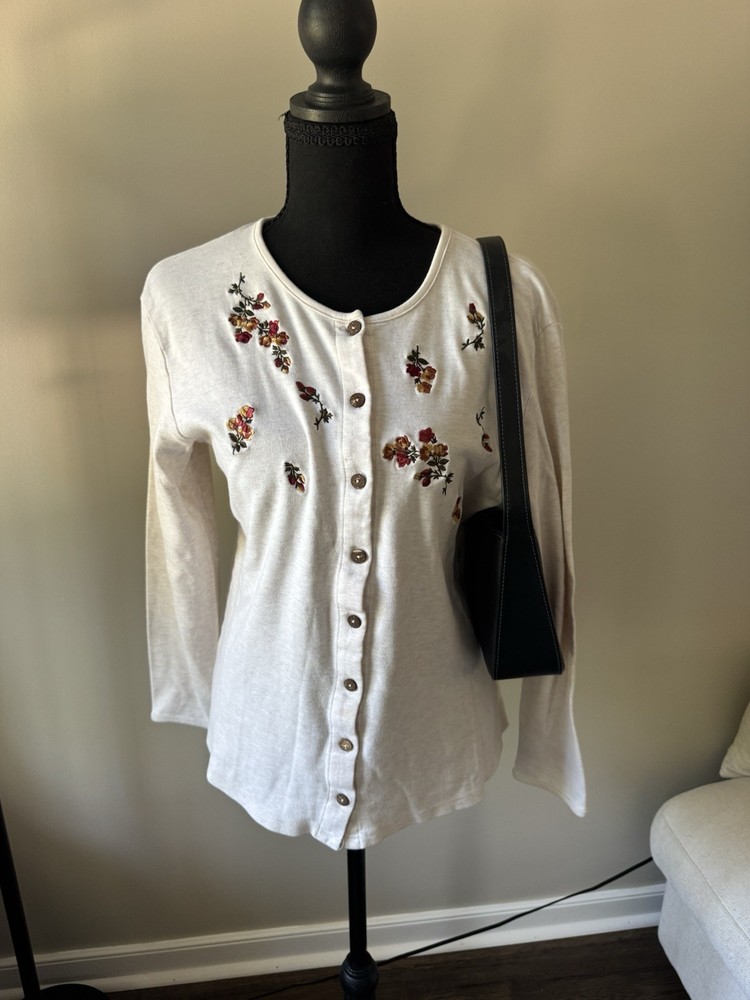 Van Heusen Women's White Floral Embroidered Round Neck Button Cardigan Sweater S