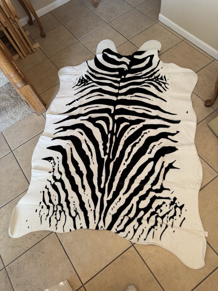 SOFT Big Zebra Area Rug 4.6 x 6 ft Luxurious Zebra Print Faux Cowhide NEW in PKG