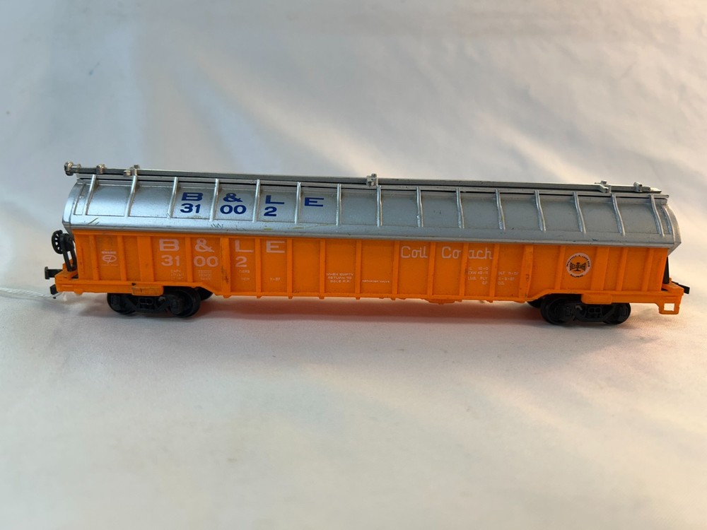 Bachmann 1224 HO Scale 57' Covered Coil Car, B&LE #31002 (No Box)