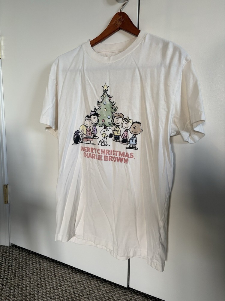 Abercrombie and Fitch Charlie Brown Christmas Shirt Size Medium