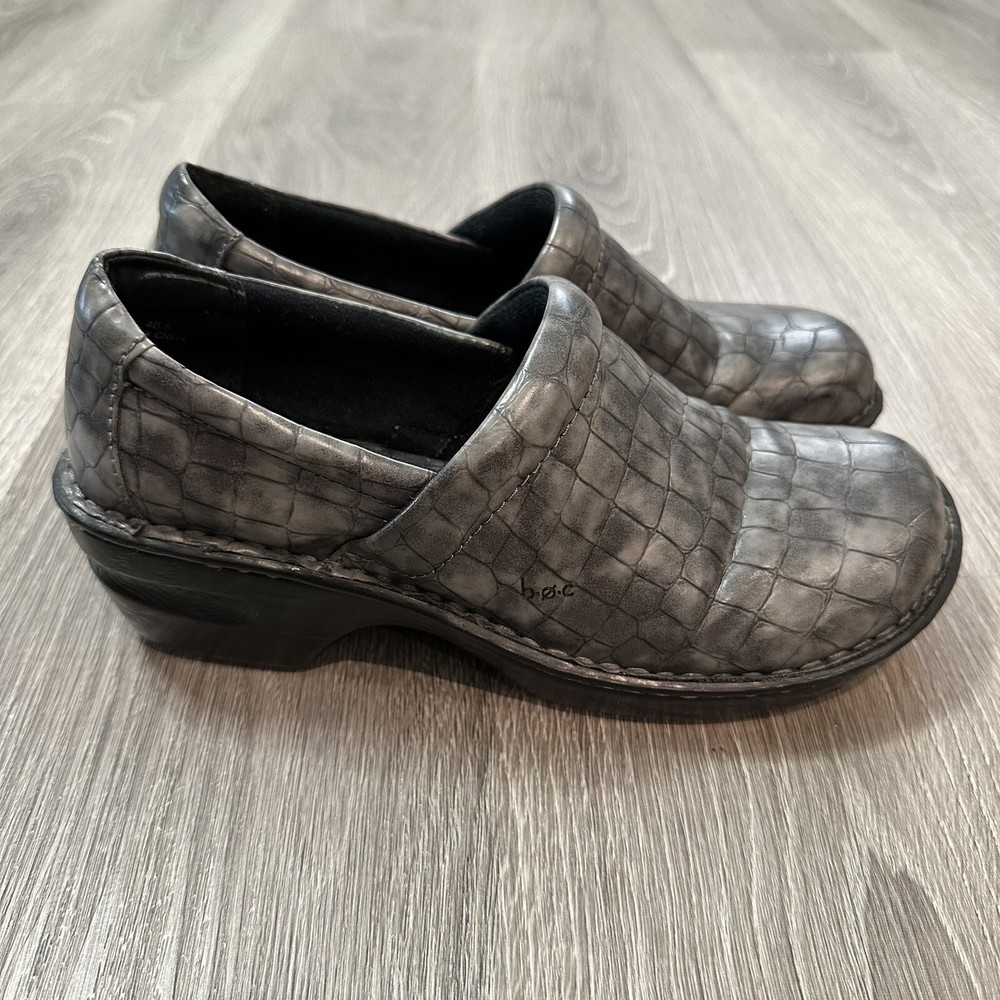 B.O.C. Born Nursing Shoes Womens 9/40.5 M/W Clogs Slip On Gray Faux Alligator
