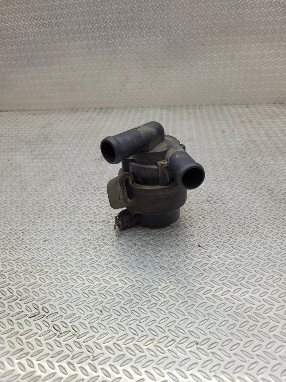 2015 Volvo XC60 Diesel 140kW Auxiliary Water Pump 31332380 SVJ17502