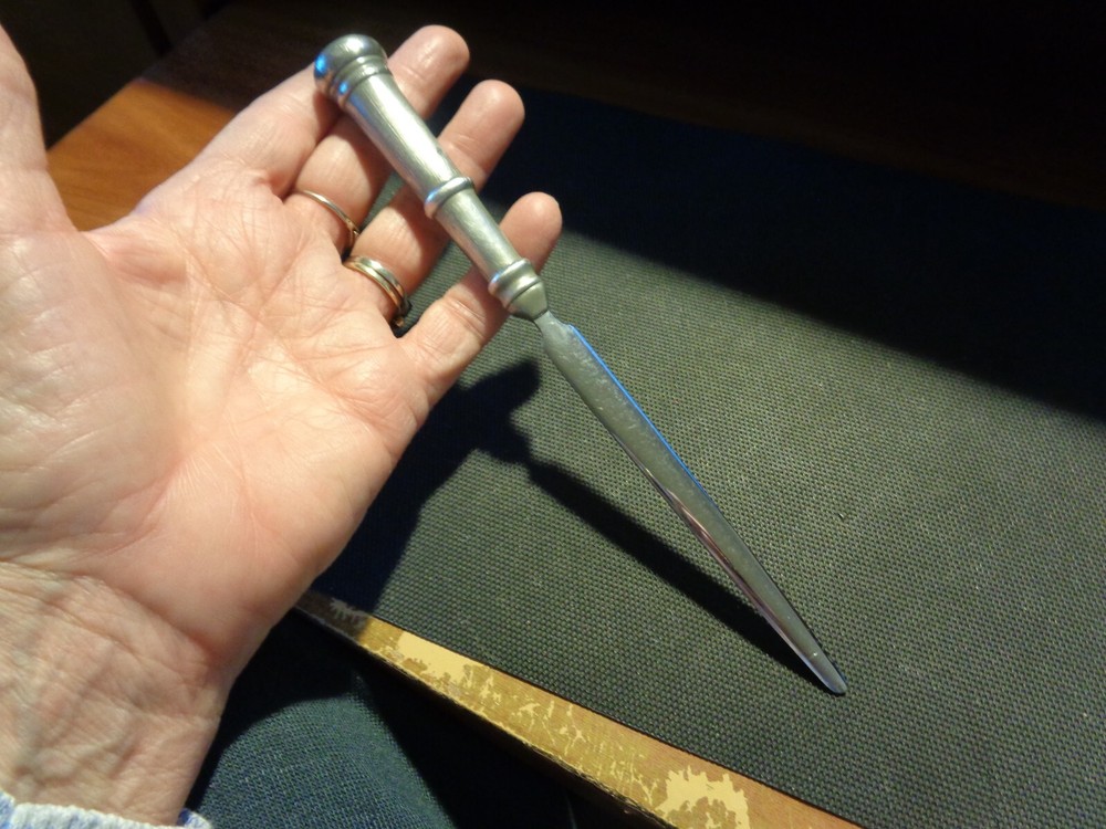 KIRK STIEFF PEWTER VINTAGE LETTER OPENER WITH STAINLESS STEEL BLADE 7 5/8 INCH ESTATE FIND