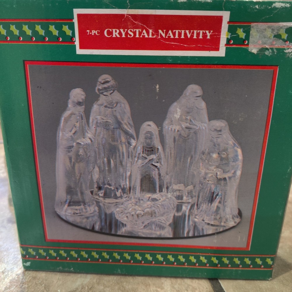 Vintage House Of Lloyd Christmas Around The World Crystal Nativity Set Iridecent