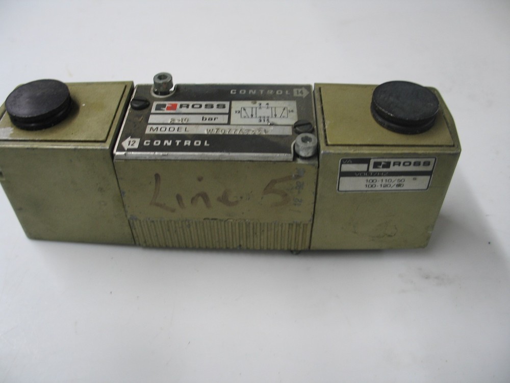Ross W7077A2331 Dual Solenoid 5W/3P Clsd Ctr Valve Sub-Base Mnt 120V Q0157B