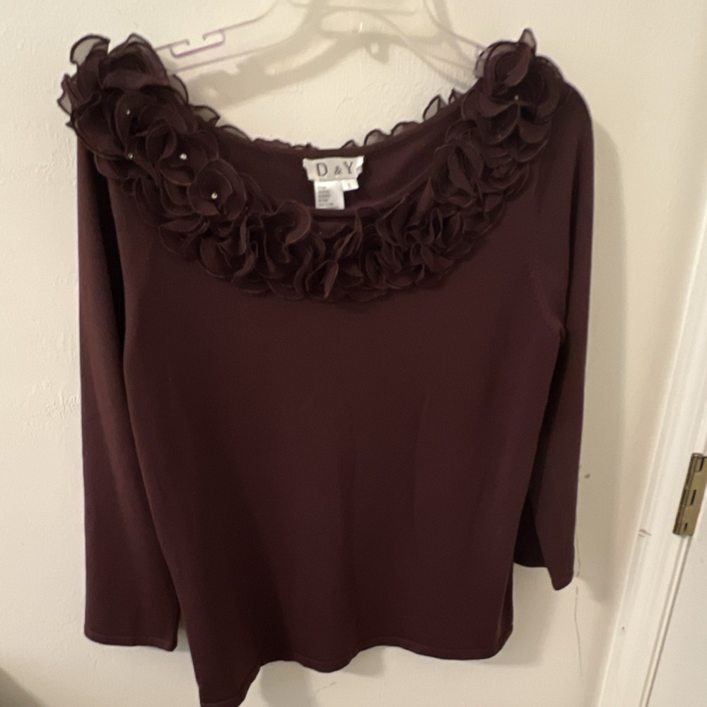 D&Y Brown Silk Blend Ruffle Scoop Neck Pullover Blouse 3/4 Sleeve Size L