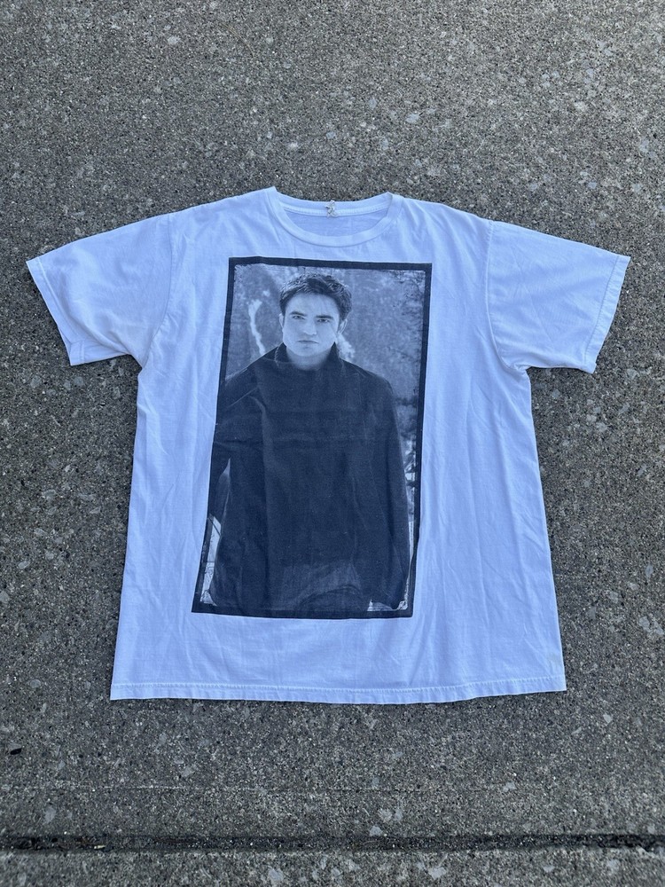 Vintage Y2K Twilight Edward Cullen Movie Promo White Tee Size L