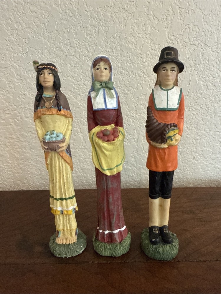 VTG Thanksgiving Decor Pilgrim Figurine Pair 7.5