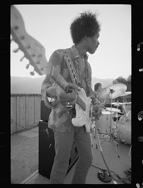 Photo:from Job Hendrix] LOOK - titled 68-3907 Jimi [Image