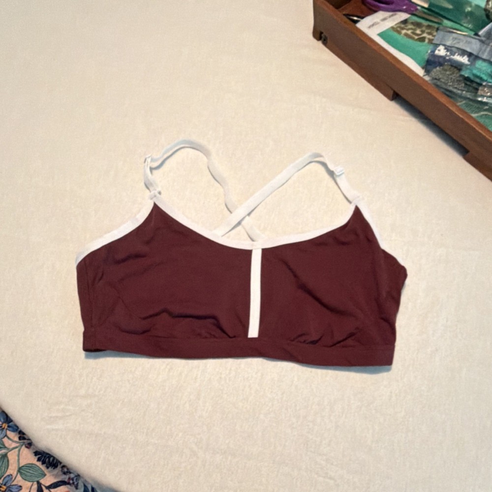 All in Motion Women's XXL Burgundy/White Solid Sports Bra Wireless Pullover