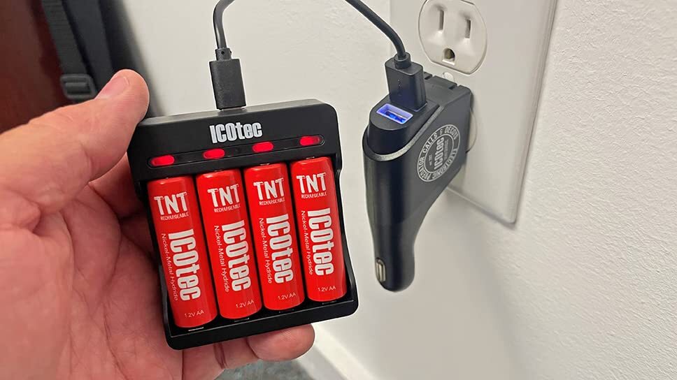 ICOtec TNT Rechargeable AA Battery Kit - 2700mAh - Long Life - High Capacity ...