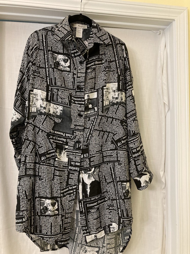 Moonlight black and white M long sleeve tunic top