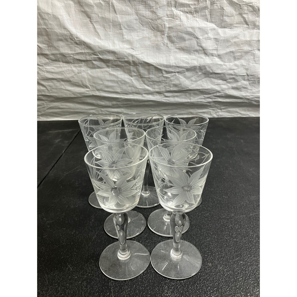 Lot of 7 Vintage Etched Crystal Cordial Glasses Floral Pattern Stemware Clear