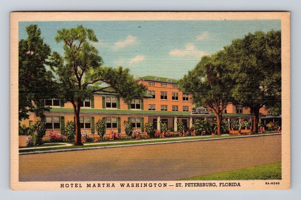 St Petersburg FL-Florida, Hotel Martha Washington Antique, Vintage Postcard