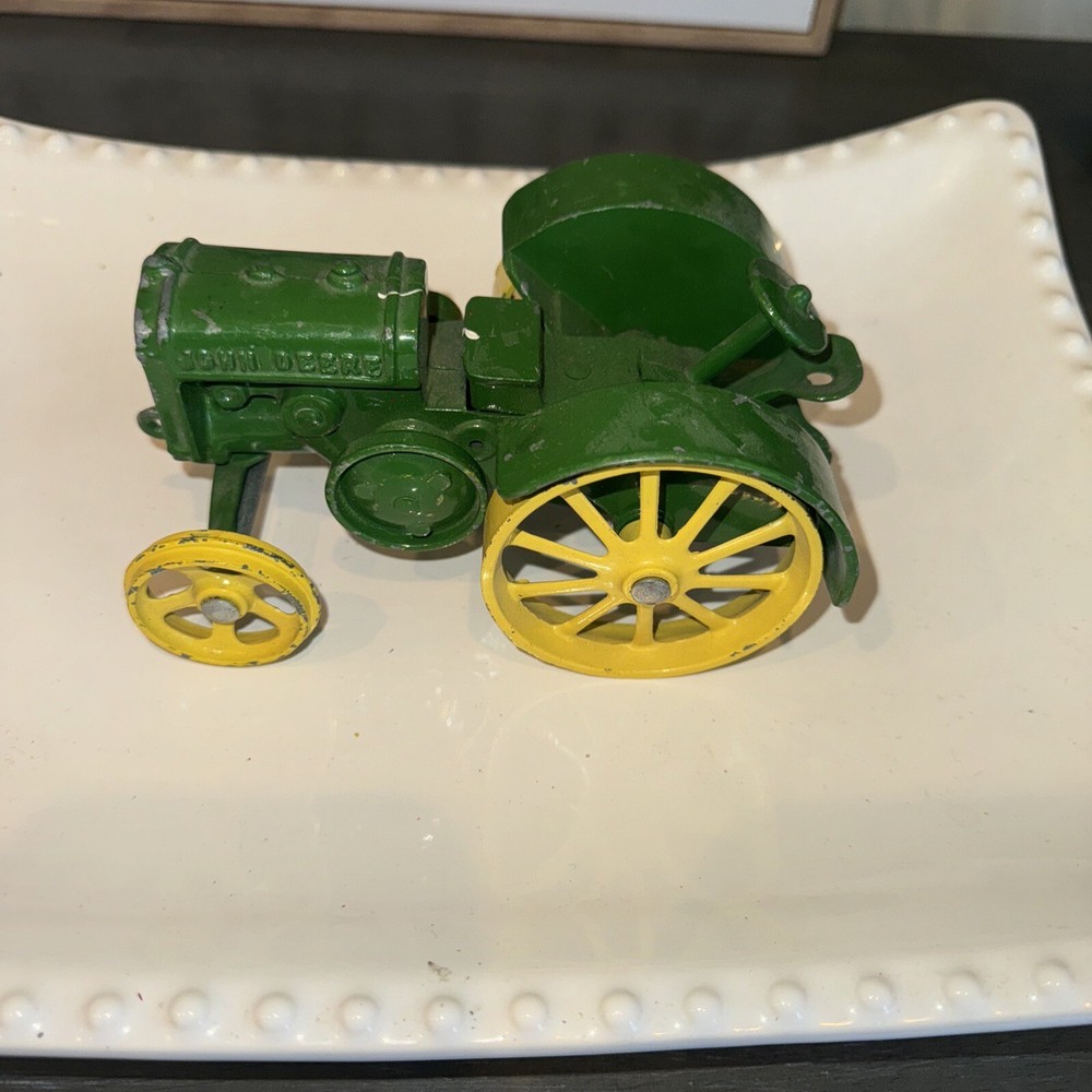 VINTAGE ~ JOHN DEERE MODEL D ~ TRACTOR 6 1/2