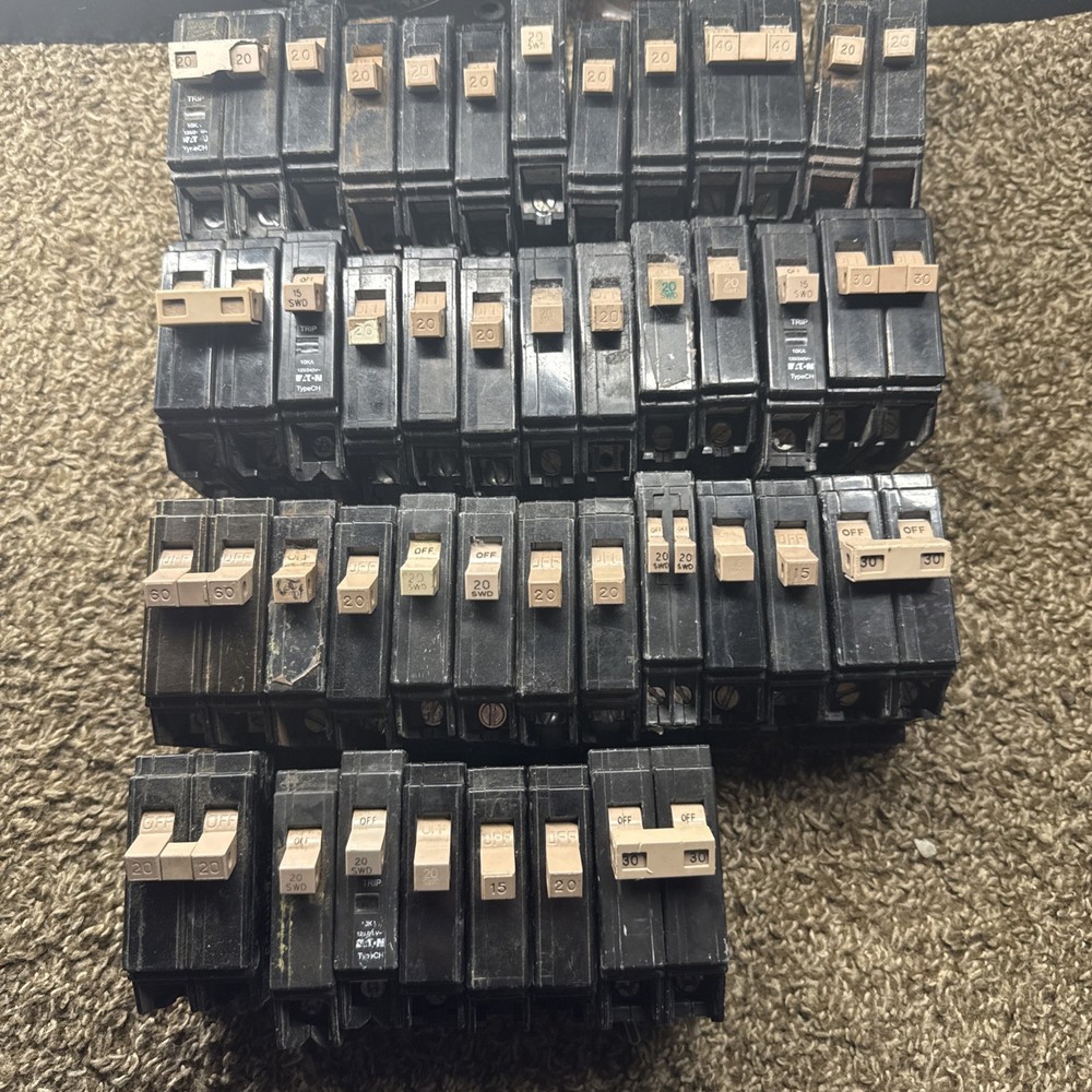 Lot Of 43  Cutler Hammer Breakers Various Amperage