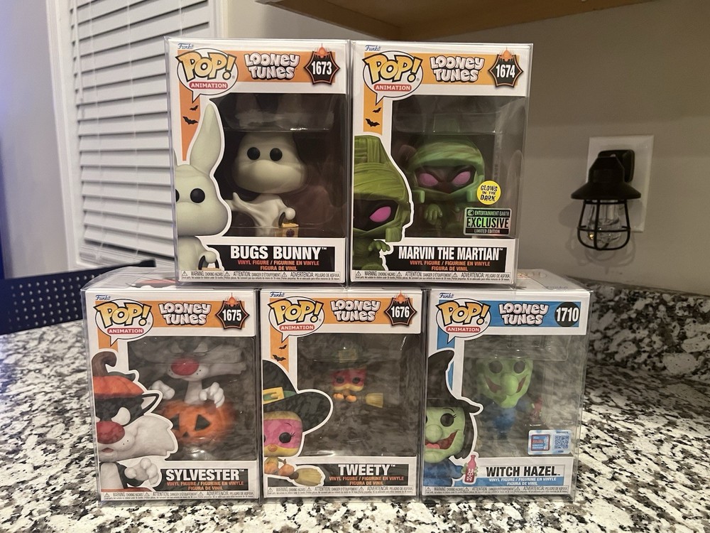 Funko Pop! Looney Tunes Halloween Bundle + Limited Release Witch Hazel #1710