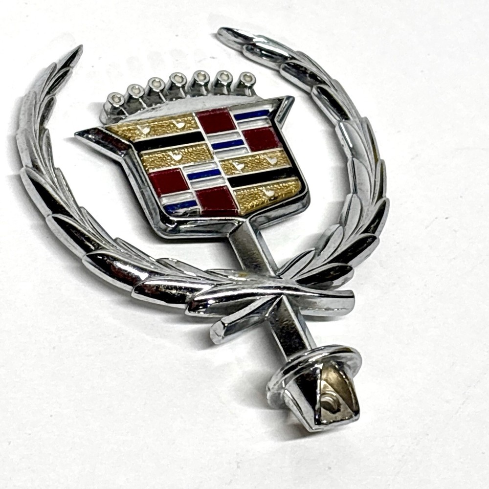 NOS 71 78 CADILLAC ELDORADO FLEETWOOD DEVILLE HOOD ORNAMENT TOPPER EMBLEM TRIM