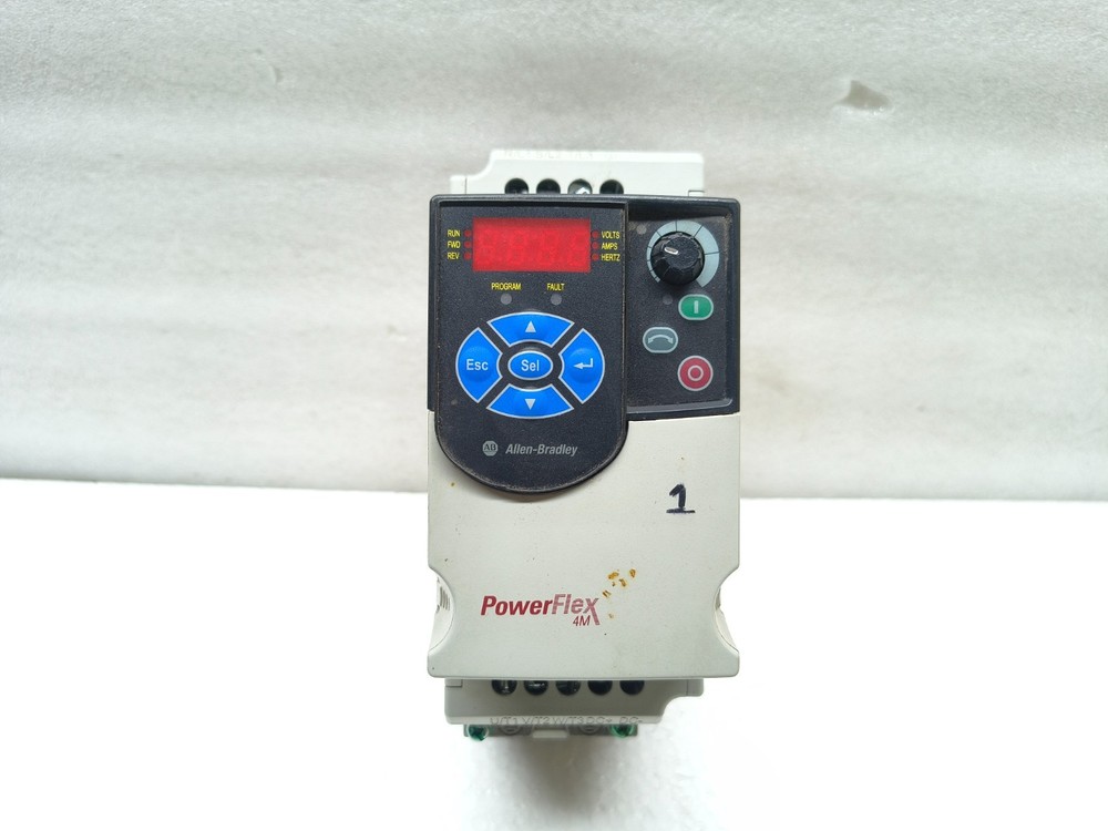 ALLEN BRADLEY 22F-D4P2N113 AC DRIVE 4M 1.5kw/2.0HP VFD ( USED CONDITION )