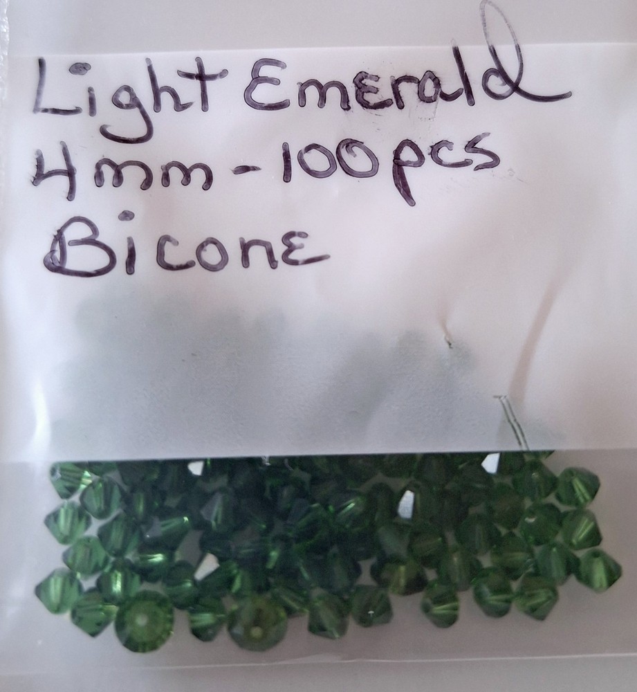 Swarovski Light Emerald Green 4mm Crystals 100 Pcs Rare Color Last One New
