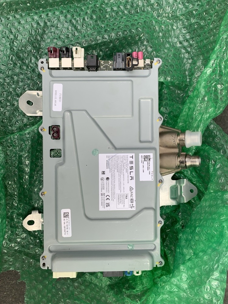Tesla Model X Plaid 21-23 Car Computer Control Module Unit ECU MCU 1637790-00-F