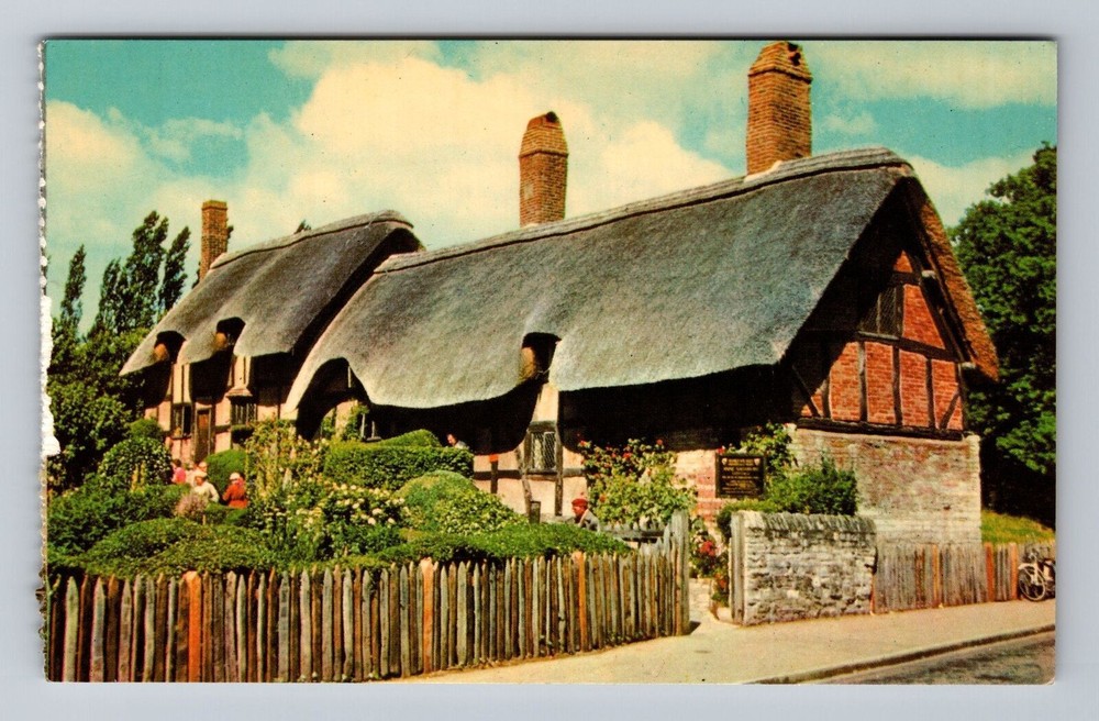 England Stratford Upon Avon Anne Hathaway's Cottage Vintage Postcard