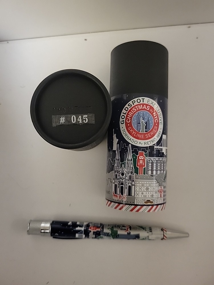 Retro 51 Tornado “NYC CHRISTMAS SKYLINE