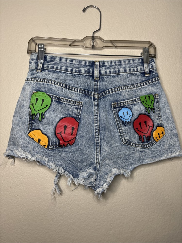 Shein Shorts Women’s Size Small 4 Blue Denim Smiley Face Distressed Raw Hem