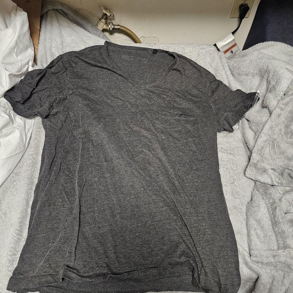 William Rast Grey Basic V-Neck Short Sleeve T-Shirt Men's Size Large