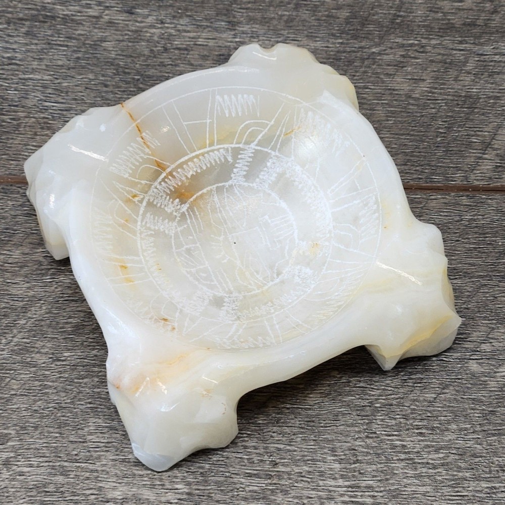 Vintage Hand Carved Marble Onyx Stone Mayan Aztec Ashtray White Brown Cream 3
