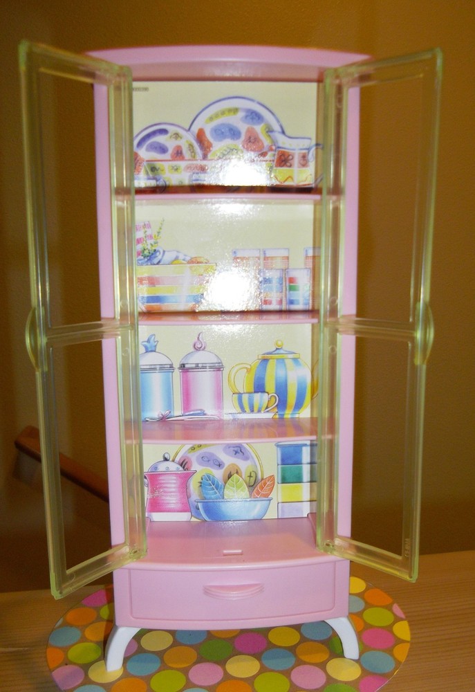 1998 MATTEL BARBIE SO Real, SO Now Pink HUTCH CHINA CABINET FURNITURE