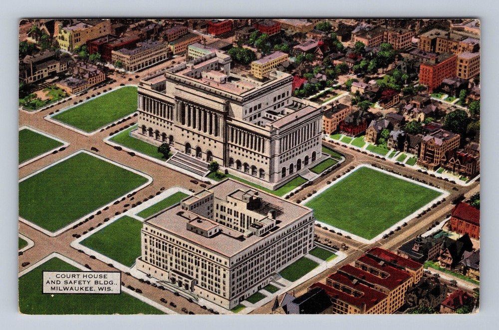 Milwaukee WI-Wisconsin Court House And Safety Building Vintage Postcard