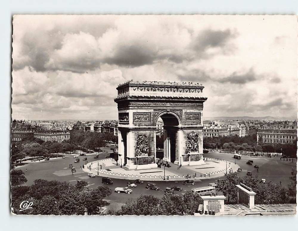 Postcard L Arc de Triomphe et la Place de l Etoile Paris France